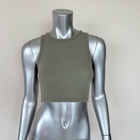 Bundle of women crop top size S - Picture 1 of 5